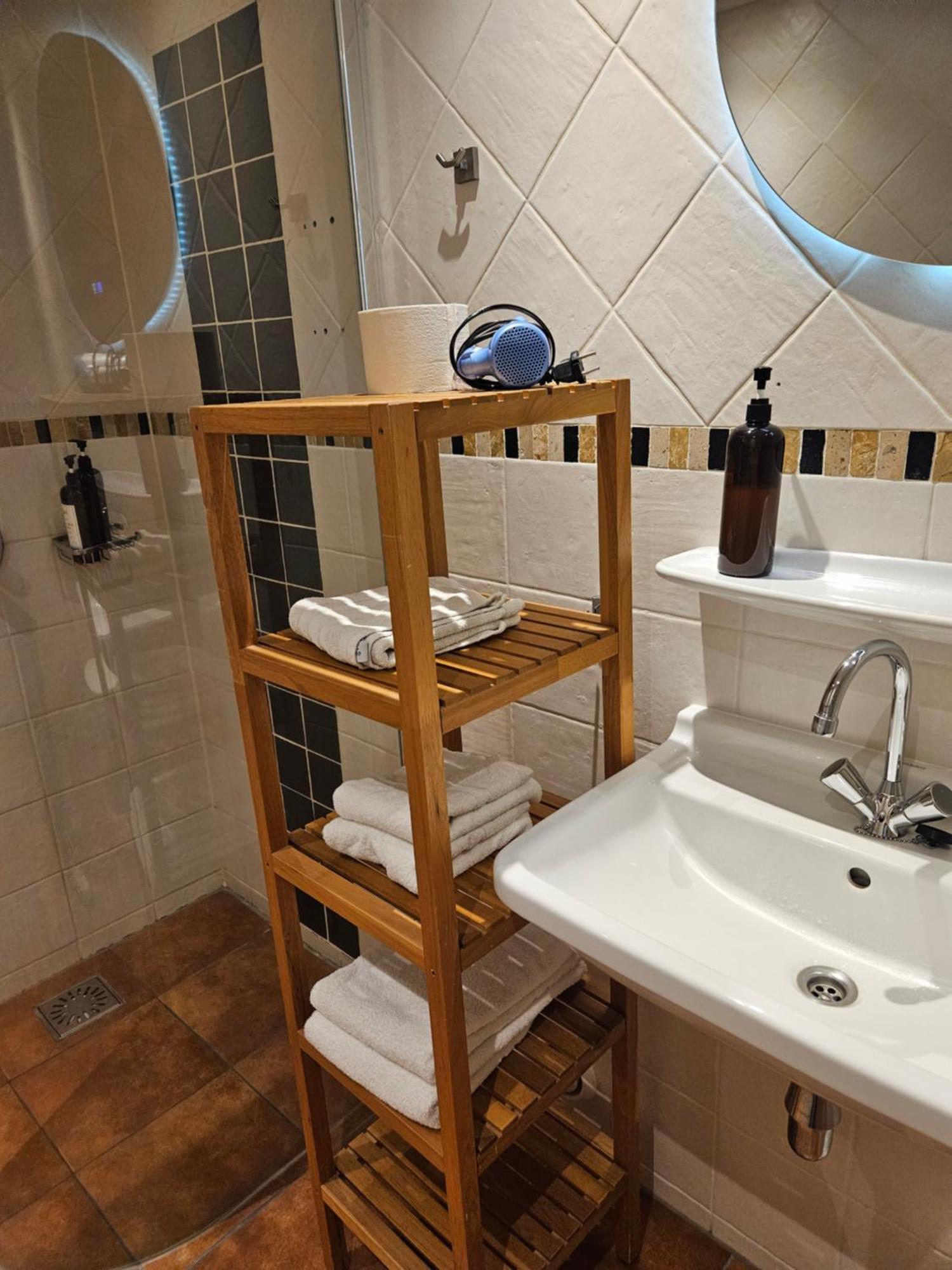 Dolores Ameland Hotel 3*